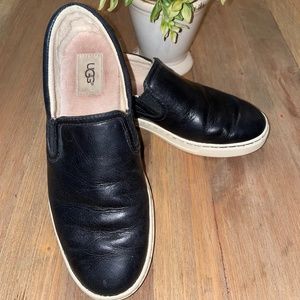 UGG Slip On